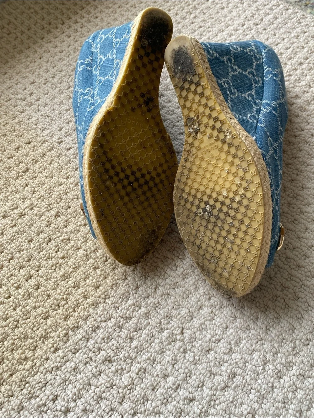 Gucci Charlotte Size 40 Blue GG Denim Horsebit Peep Toe Wedge Pumps